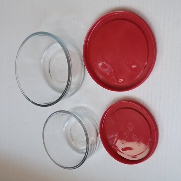 4/$40 New Glass Containers With Fitted Lids - Set of 2 (4 pc.) Small Round - Picture 3 of 7